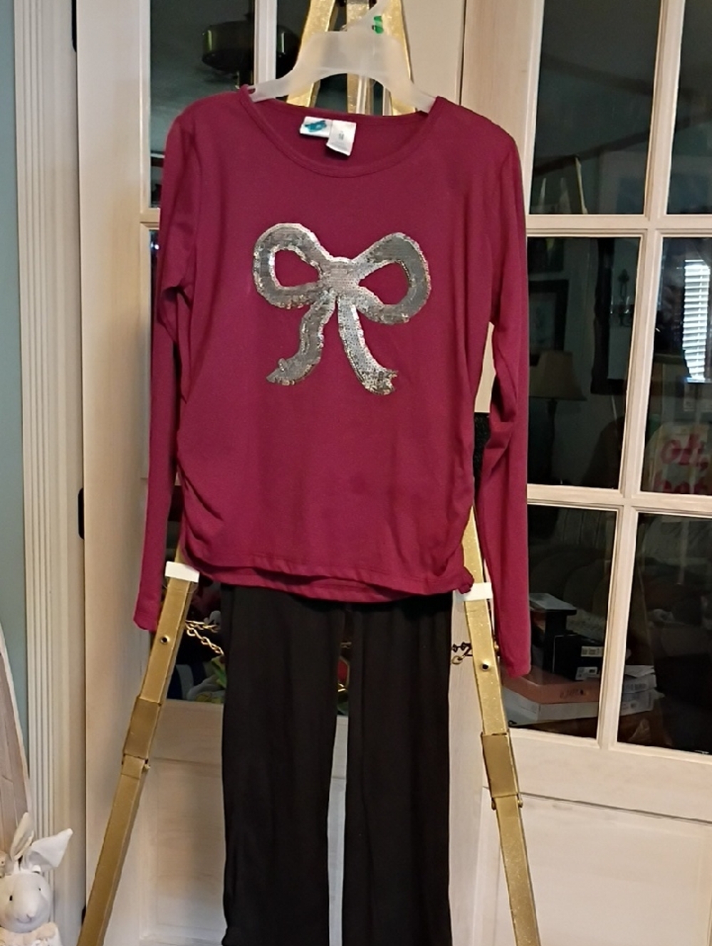 Girls Burgundy Long-Sleeve with Silver Sequin Bow And Black Pants